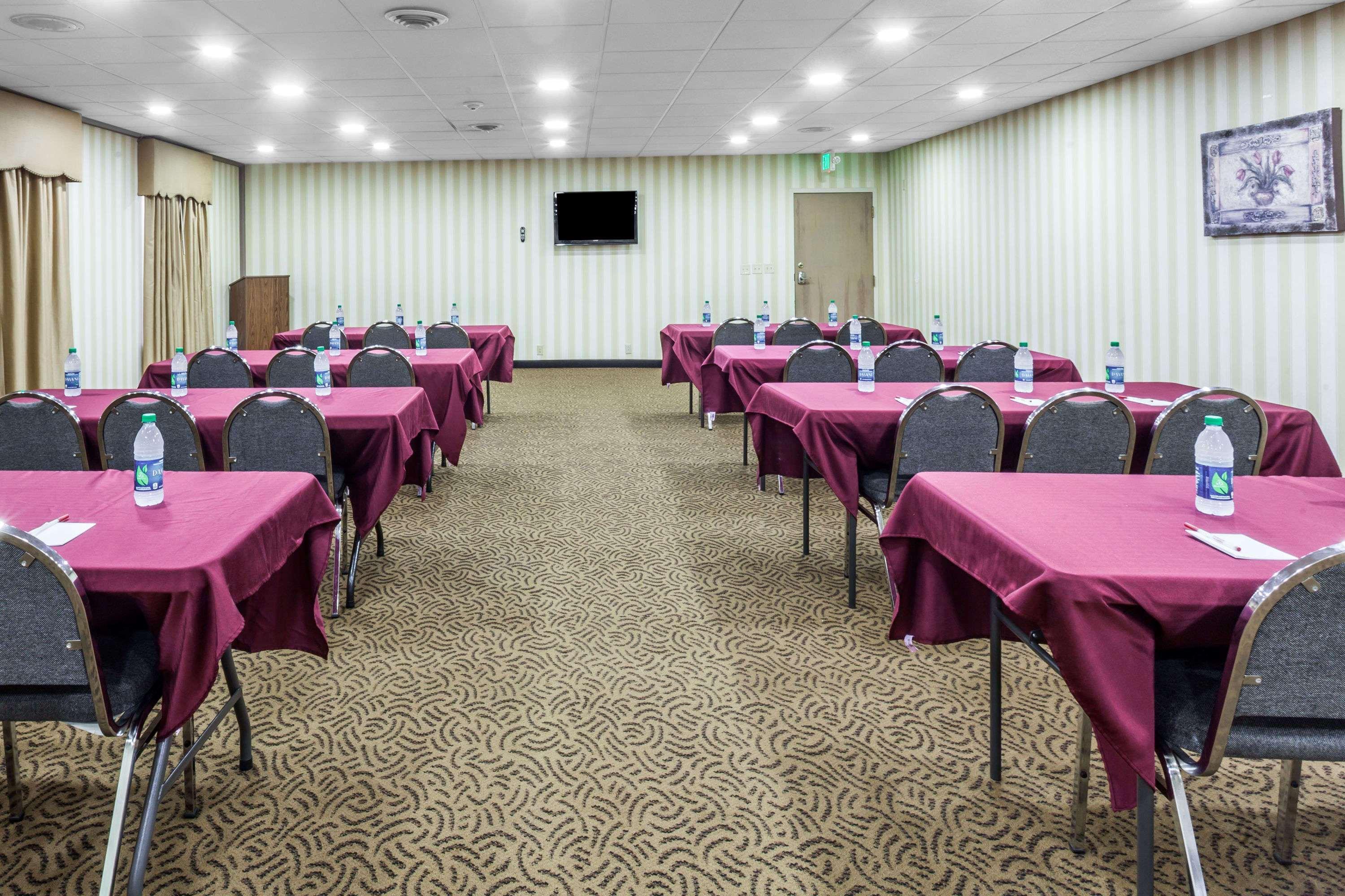 מלון Ramada By Wyndham לבנון מראה חיצוני תמונה