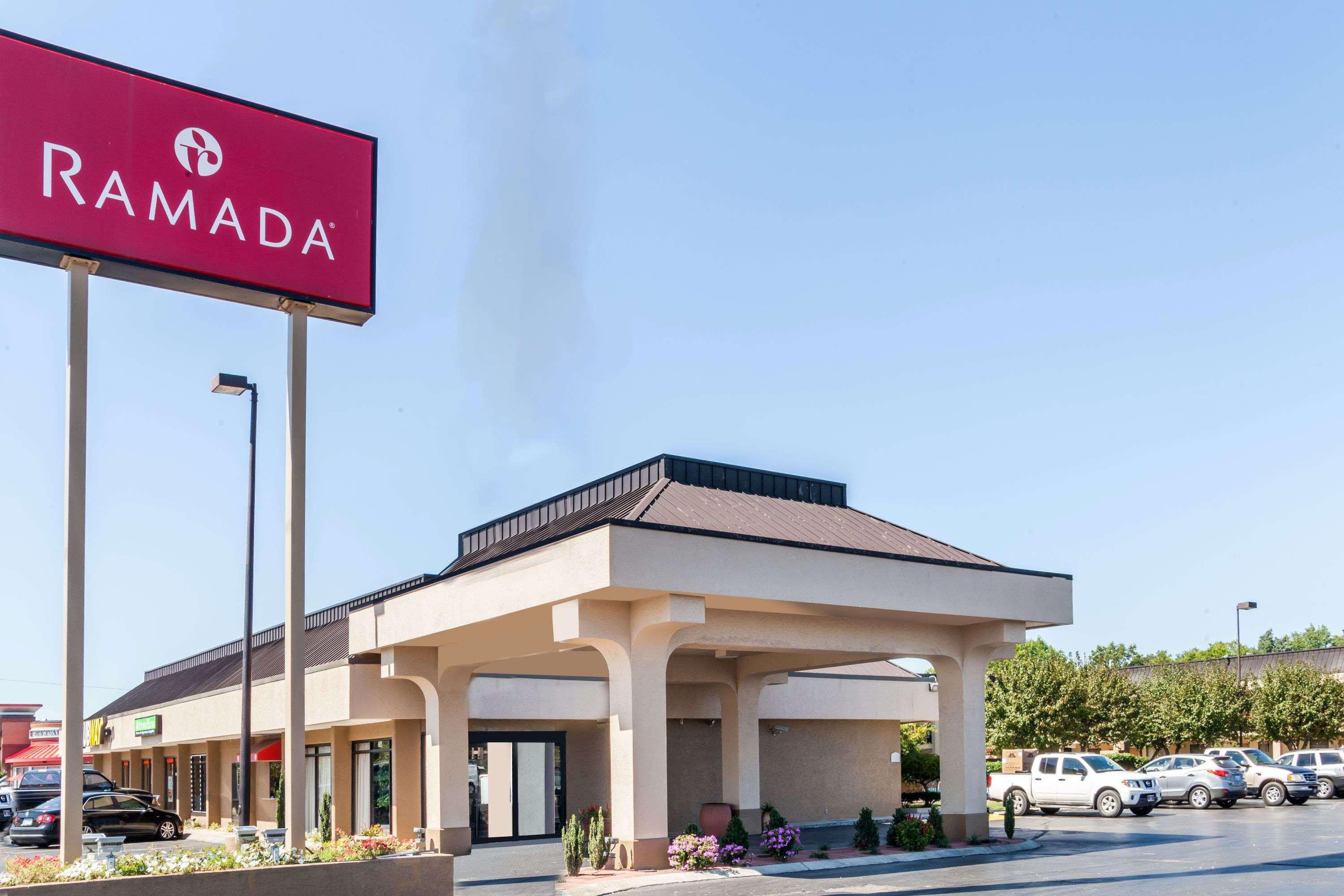 מלון Ramada By Wyndham לבנון מראה חיצוני תמונה