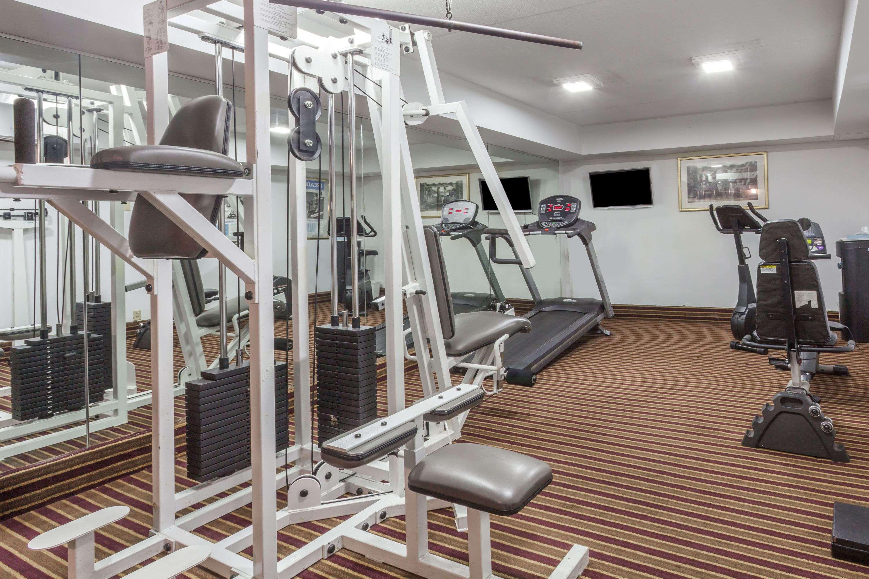 מלון Ramada By Wyndham לבנון מראה חיצוני תמונה