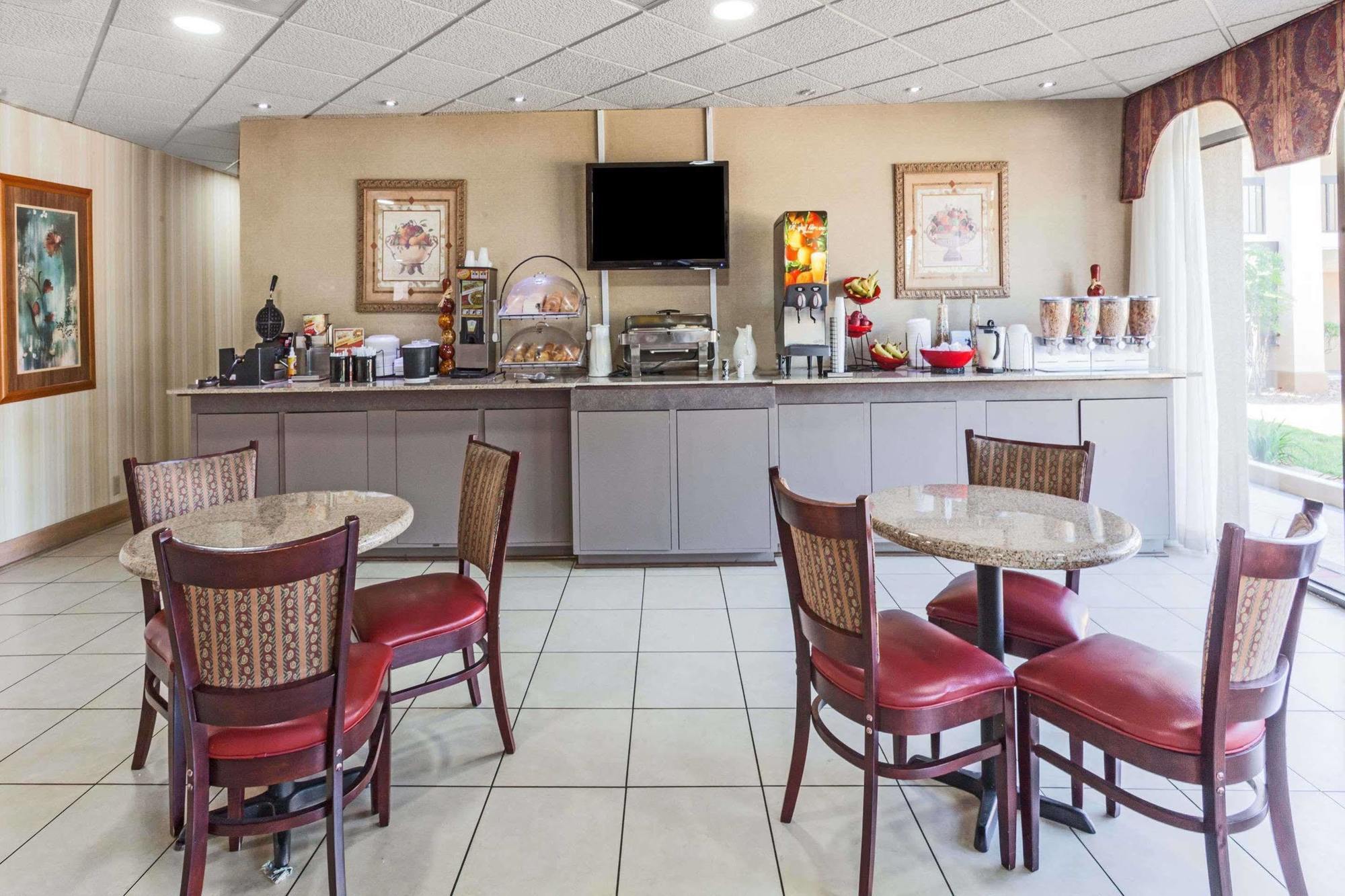 מלון Ramada By Wyndham לבנון מראה חיצוני תמונה